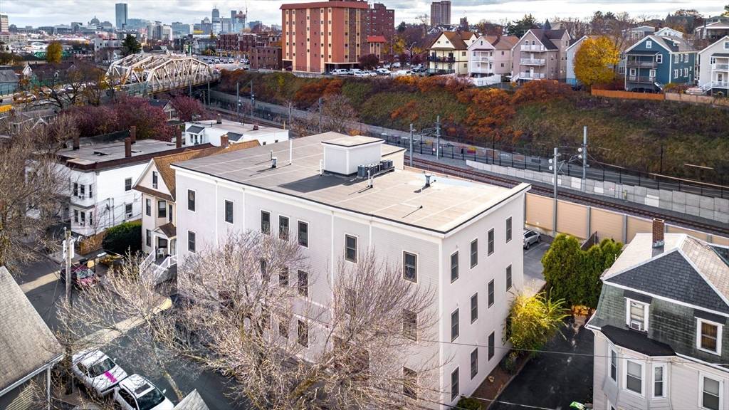 Somerville, MA 02145,74 Gilman St #1