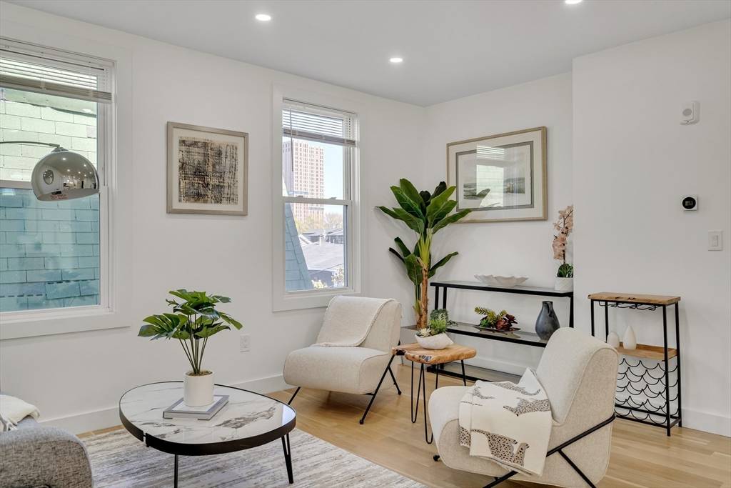 Somerville, MA 02143,63 Oak St #2