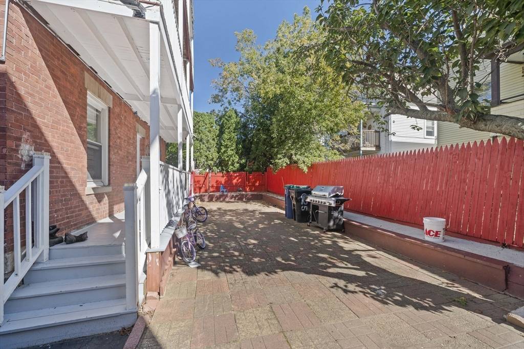 Salem, MA 01970,25 Perkins St