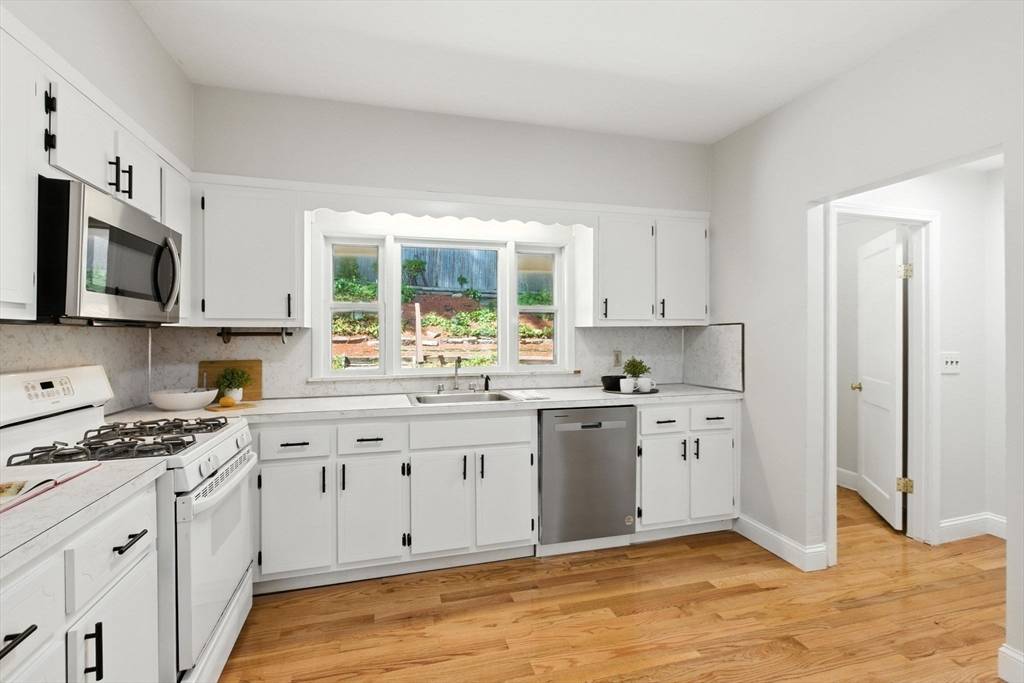 Boston, MA 02135,21 Upcrest Rd