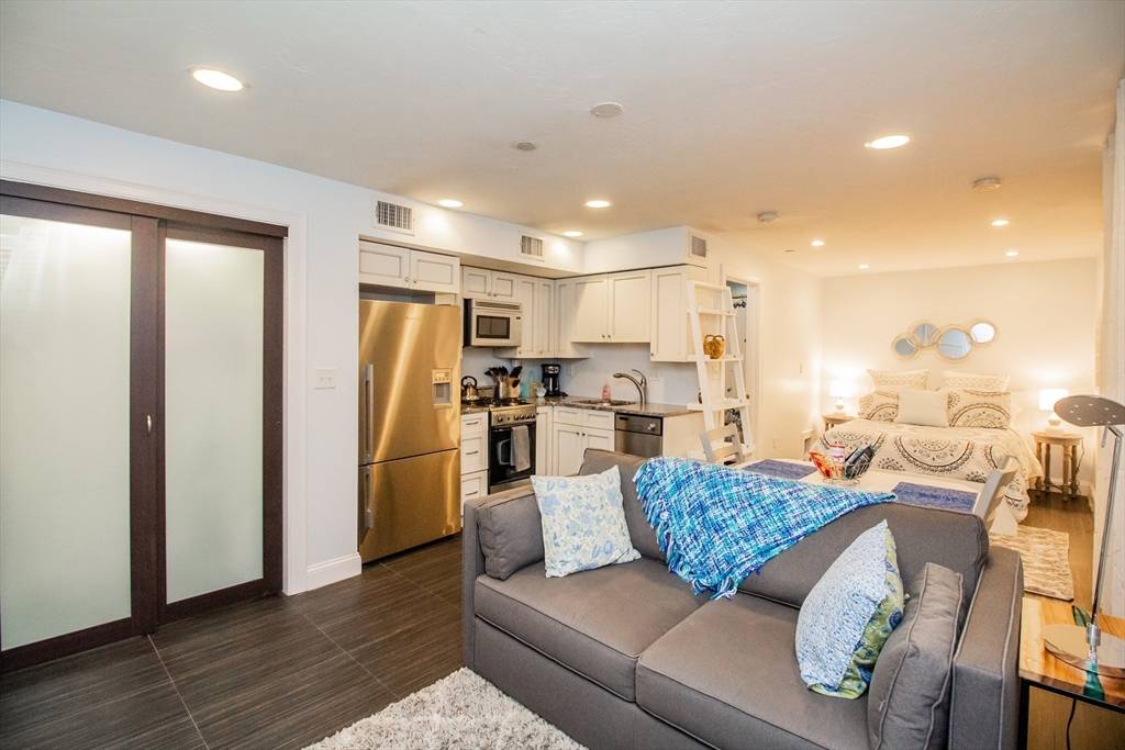 Boston, MA 02114,22 Hancock St #102