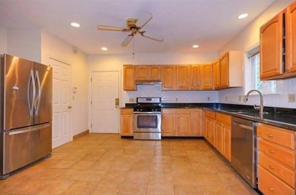 Malden, MA 02148,82 Medford St. #1