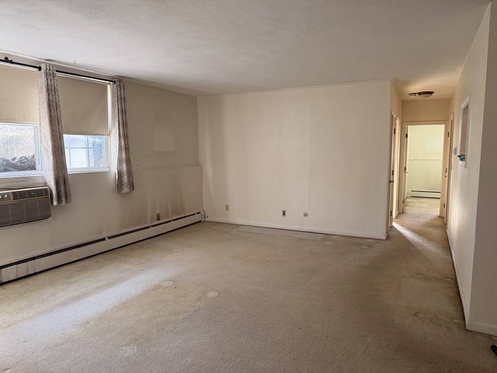 Weymouth, MA 02188,2 Tara Dr #1