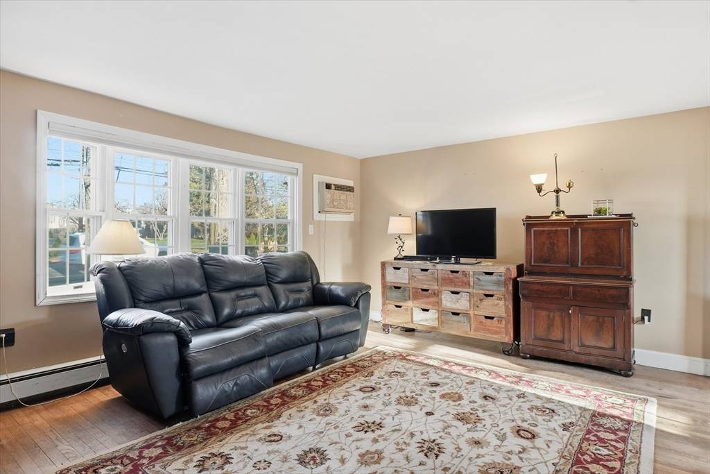 North Andover, MA 01845,387 Massachusetts Ave