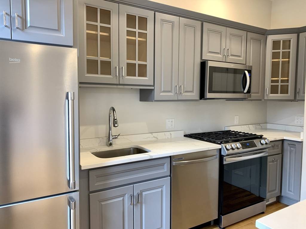 Boston, MA 02115,354 Marlborough Street #2