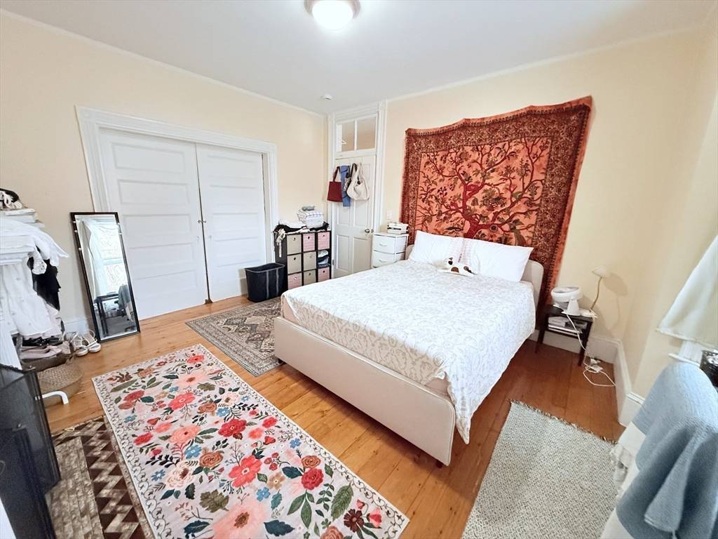 Brookline, MA 02445,220-224 Washington #7A