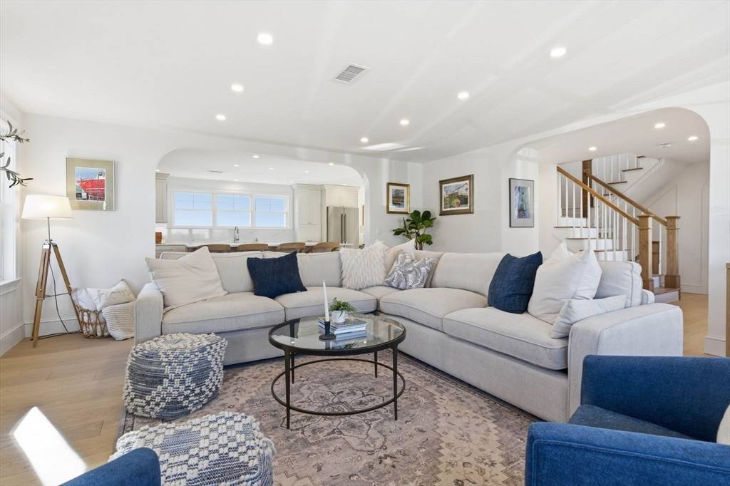 Winthrop, MA 02152,144 Quincy Ave