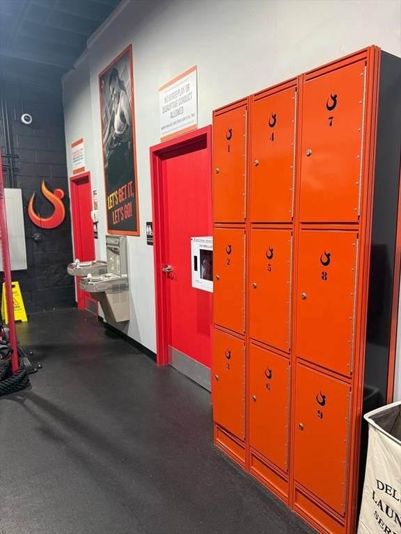 Danvers, MA 01923,301 Newbury St