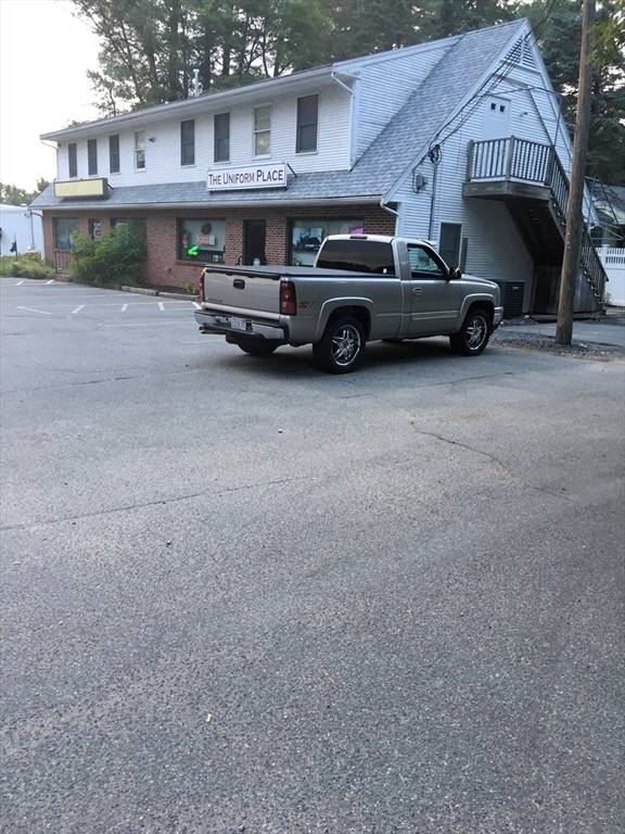 Middleboro, MA 02346,347 W Grove St #B