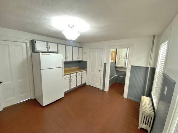 Boston, MA 02125,369 Savin Hill Avenue #2