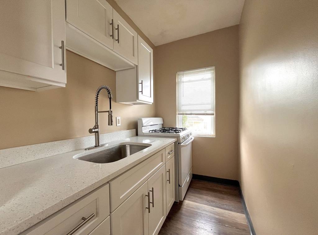 Everett, MA 02149,25 Oakland Ave #3R