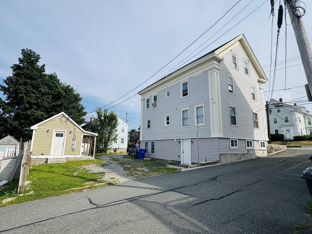 Milford, MA 01757,48 S Bow St #1