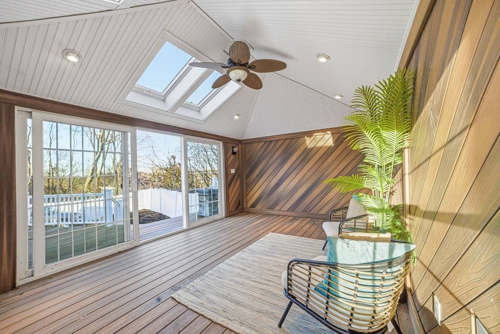 Saugus, MA 01906,5 Stanley Ter