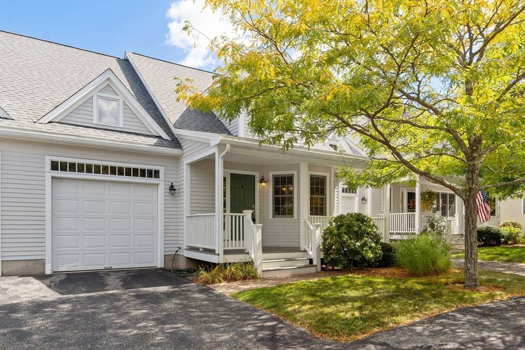 Billerica, MA 01821,10 Charnstaff Ln #204