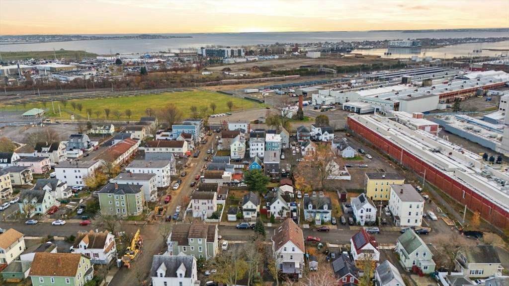 Lynn, MA 01905,8 Ray