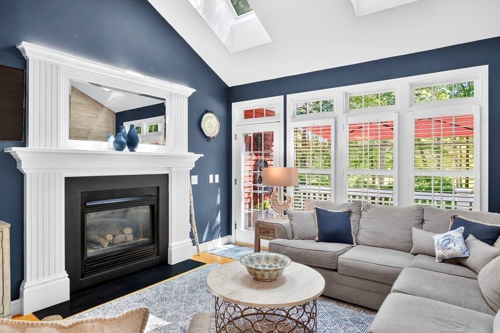 Plymouth, MA 02360,14 Barnswallow