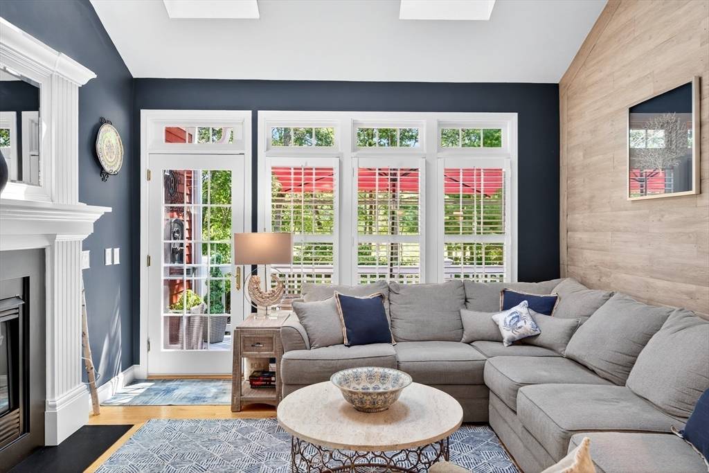 Plymouth, MA 02360,14 Barnswallow