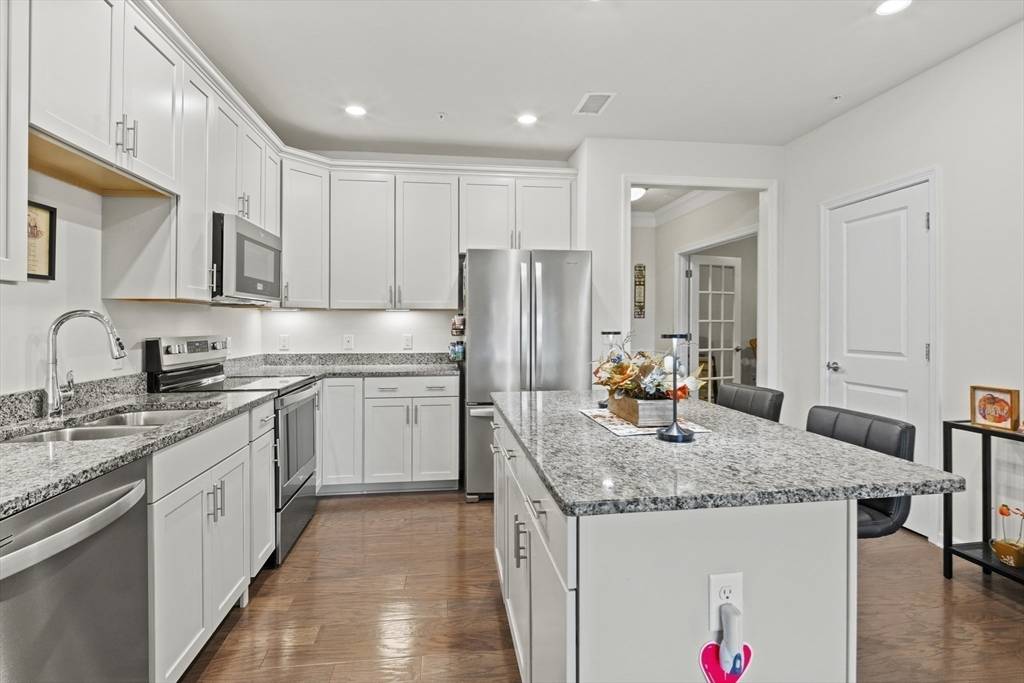 Westborough, MA 01581,2 Talbot Way #2208