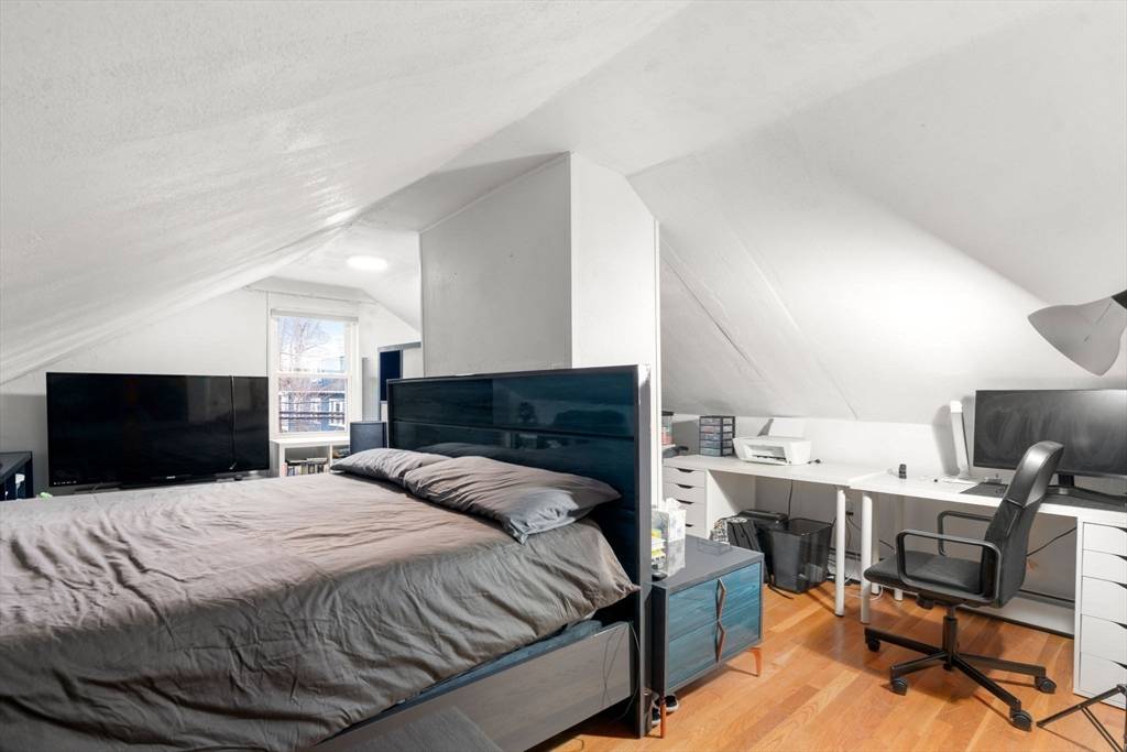 Boston, MA 02131,295 Kittredge Street