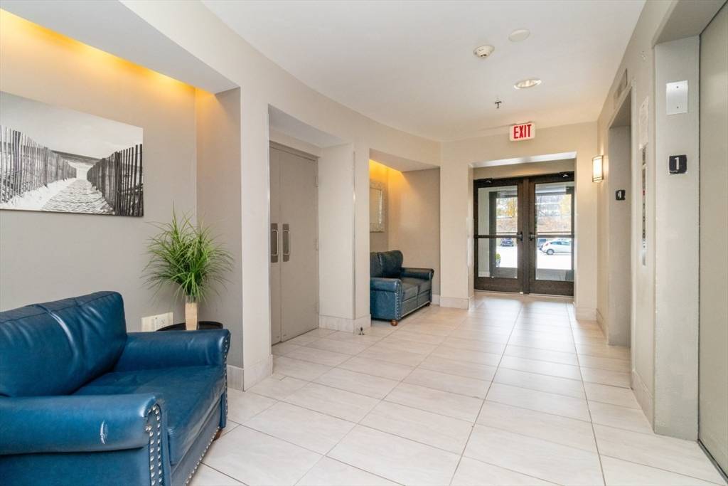 Quincy, MA 02171,133 Commander Shea Blvd #204