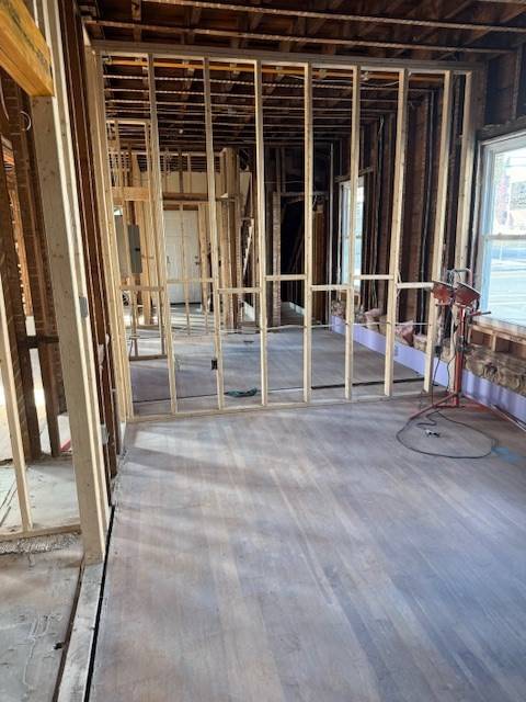 Brockton, MA 02301,863 N Main St