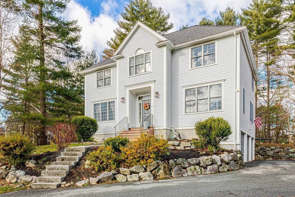 Rowley, MA 01969,53 Emily Ln