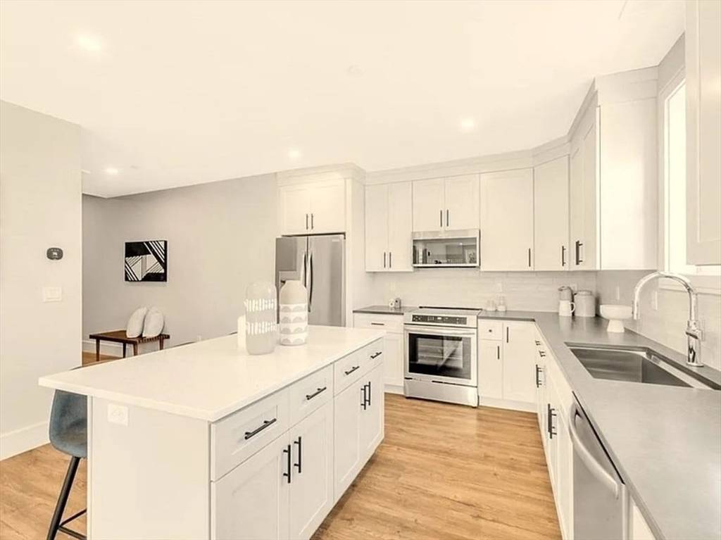 Dedham, MA 02026,1000 Washington Street #205