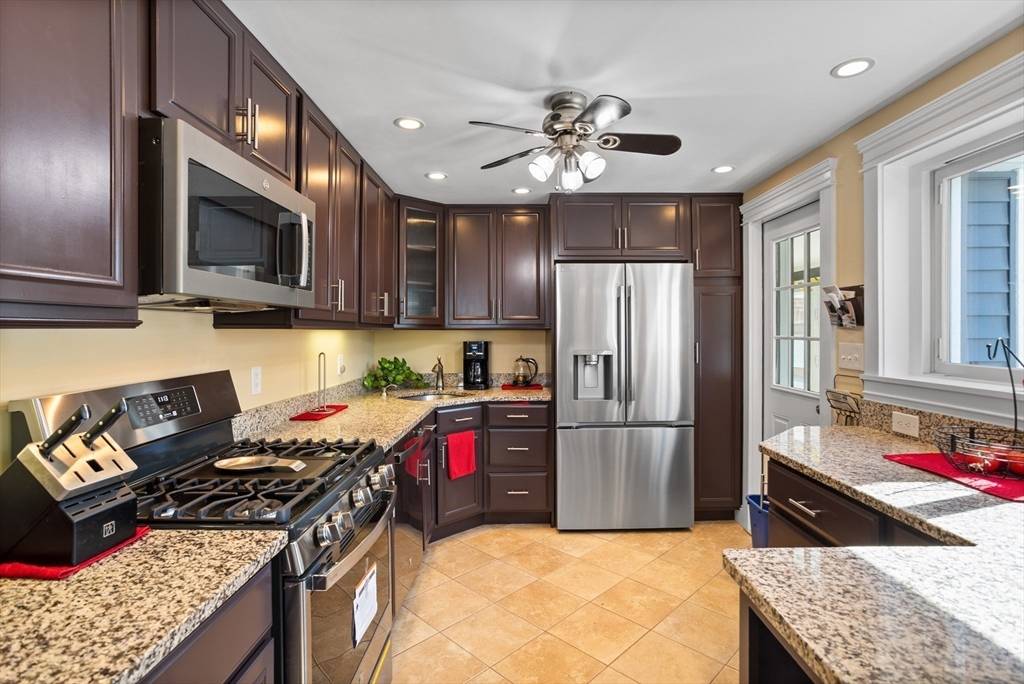 Saugus, MA 01906,42 Walnut St