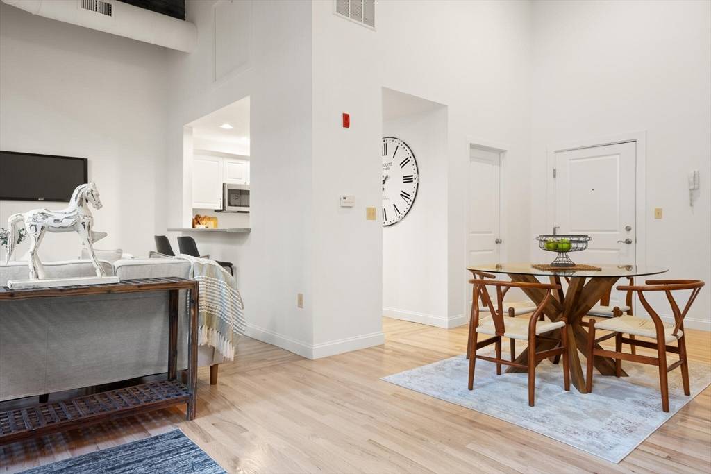 Westford, MA 01886,12 Brookside Rd #28