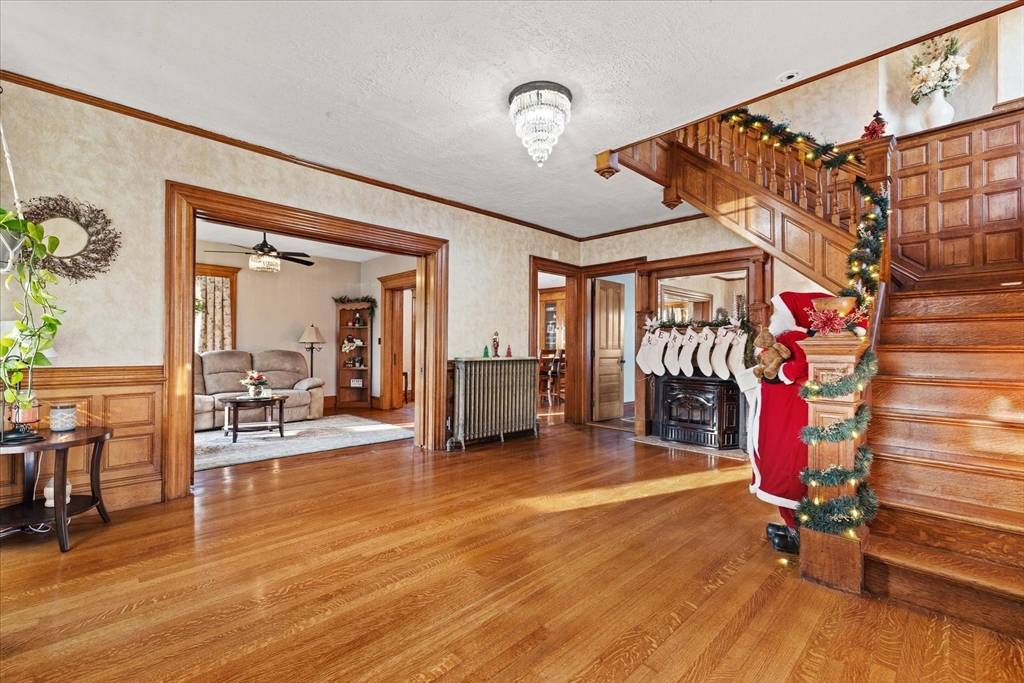 Winchendon, MA 01475,53 Grove St