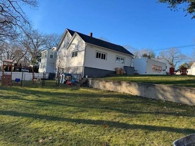 North Reading, MA 01864,18 Burroughs Road