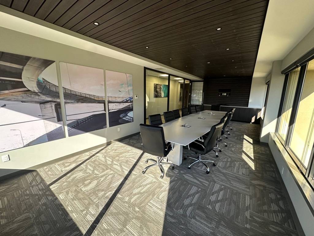 Lynnfield, MA 01940,220 Broadway #305