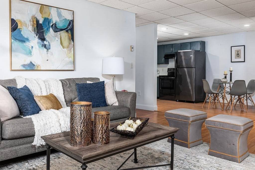 Peabody, MA 01960,111 Foster #416