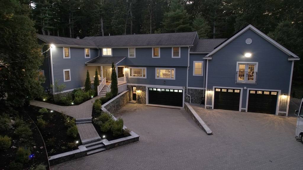 North Reading, MA 01864,12 Magnolia Street