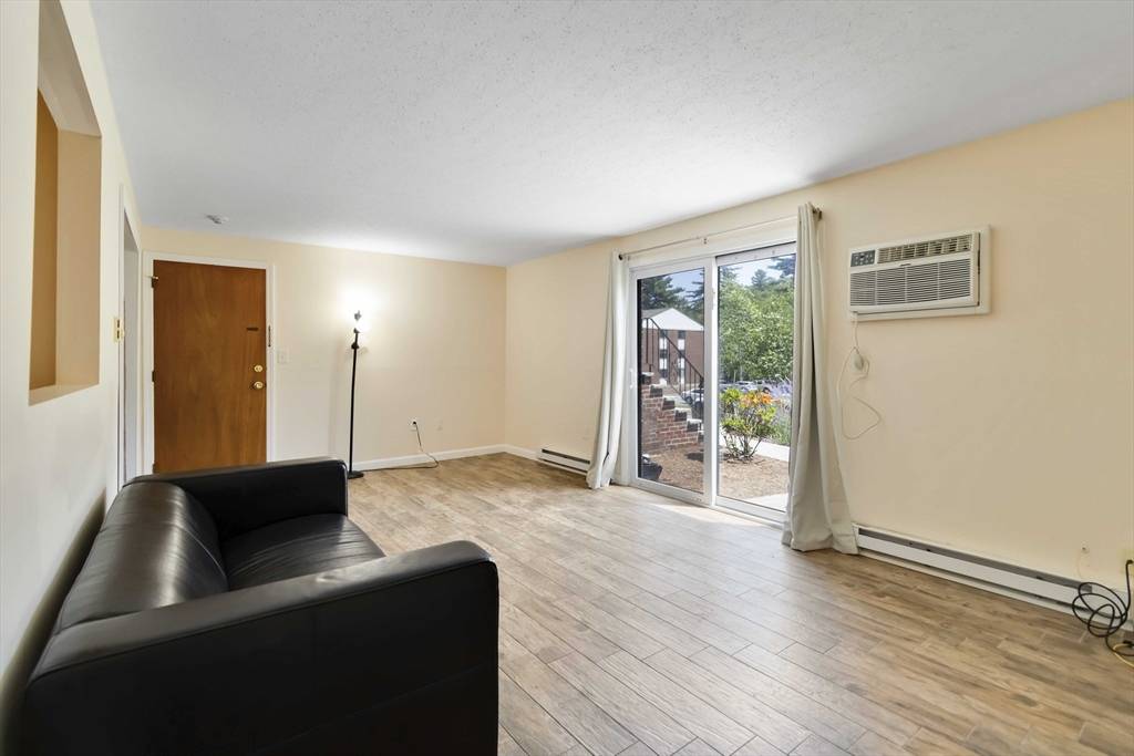 Acton, MA 01720,388 Great Rd #B14