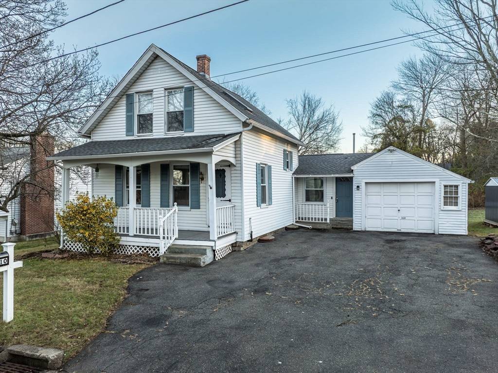 East Longmeadow, MA 01028,10 Kelsey St