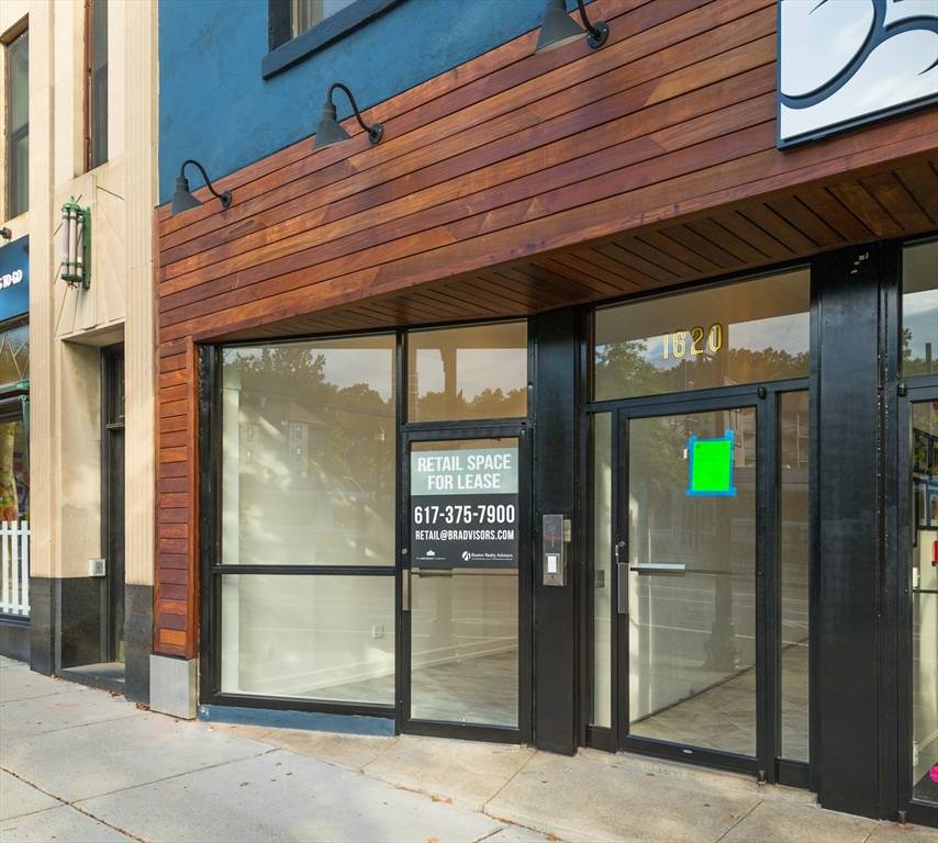 Brookline, MA 02446,1620 Beacon Street