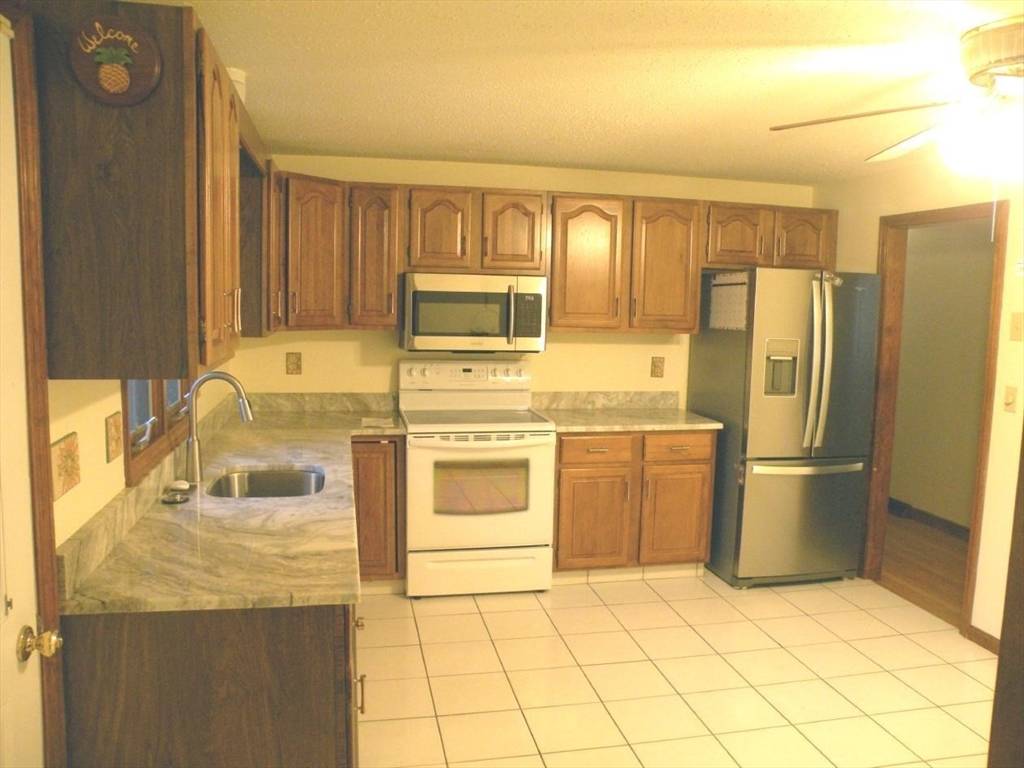 Stoughton, MA 02072,17 Brad Road #17