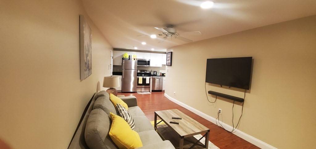 Mansfield, MA 02048,1 Old Colony Rd #210