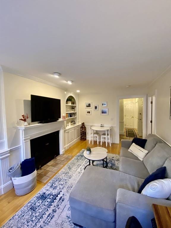 Boston, MA 02108,20 Lime #33