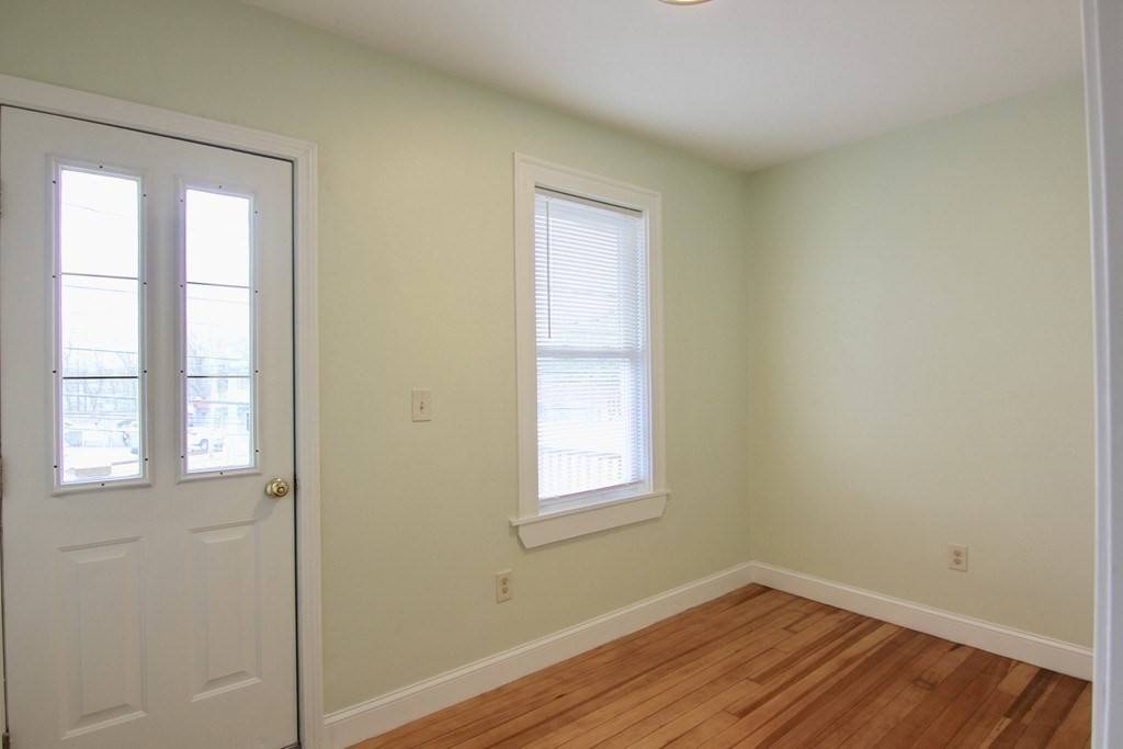 Newton, MA 02461,989 Boylston Street #989