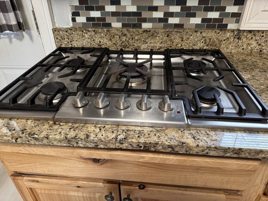 Lowell, MA 01854,409 Moody St #1