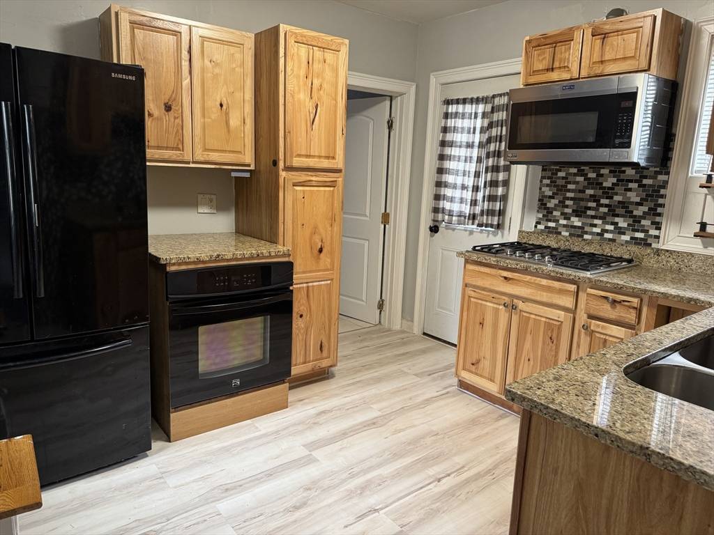 Lowell, MA 01854,409 Moody St #1