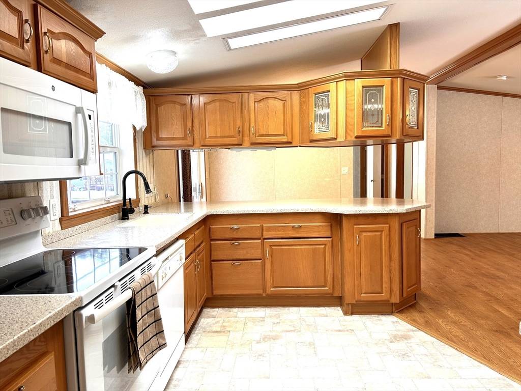 Athol, MA 01331,78 Earl Drive