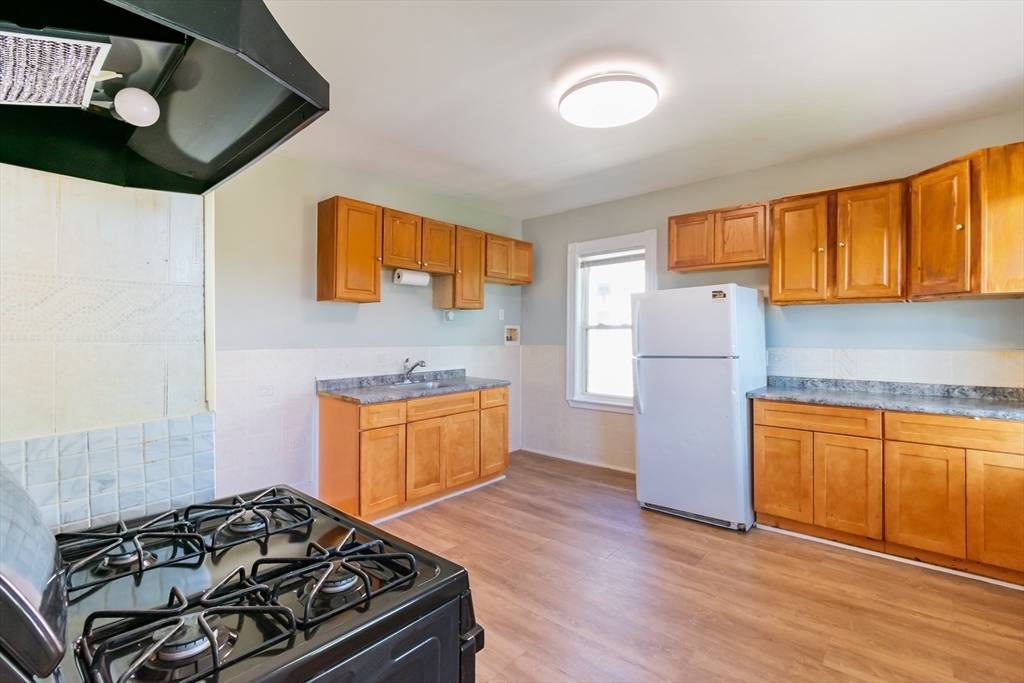 Boston, MA 02125,22 Barry Street #1