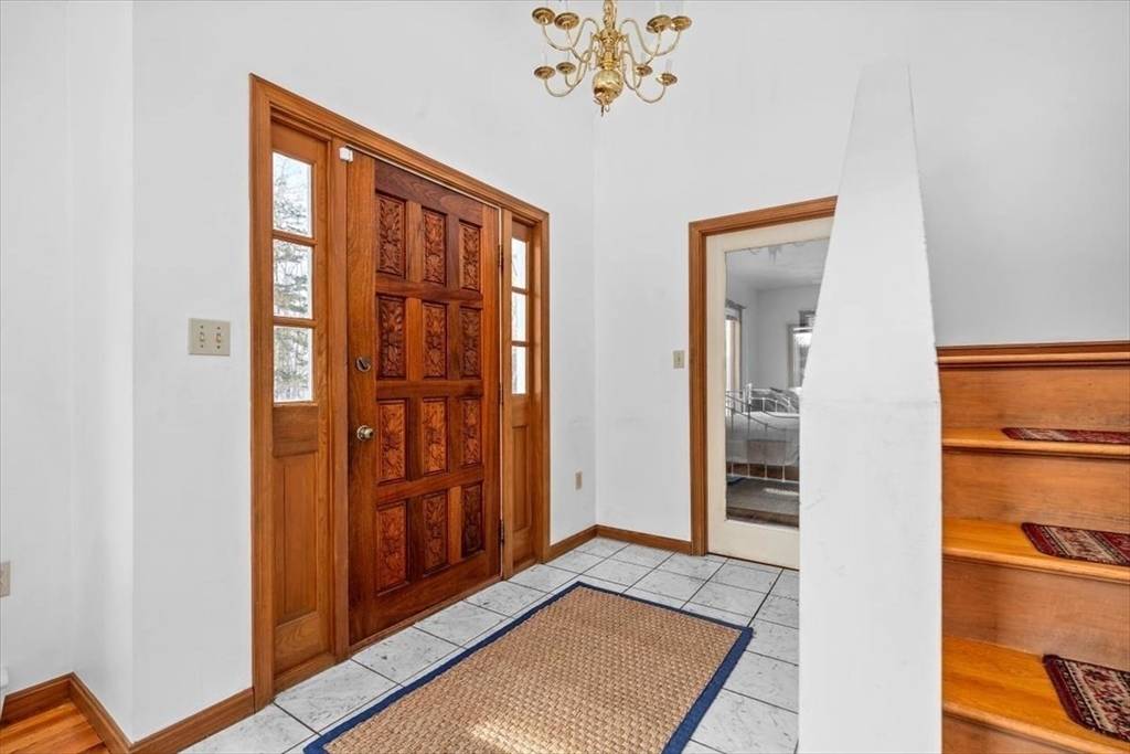 Hingham, MA 02043,21 S Bradford Rd