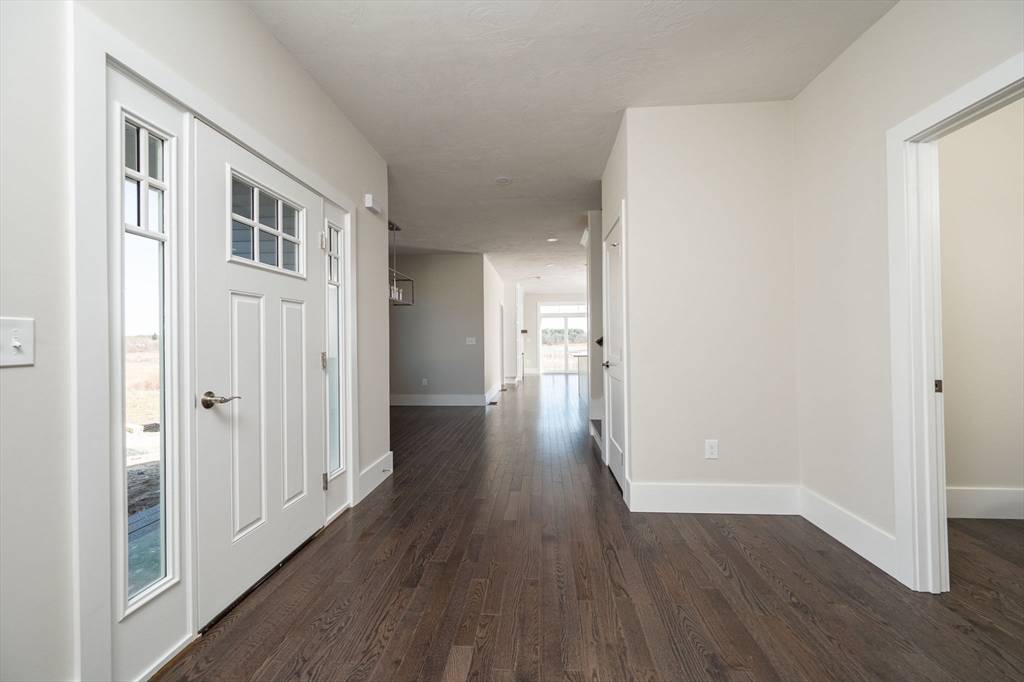 60 Metacomet Road #17, West Bridgewater, MA 02379