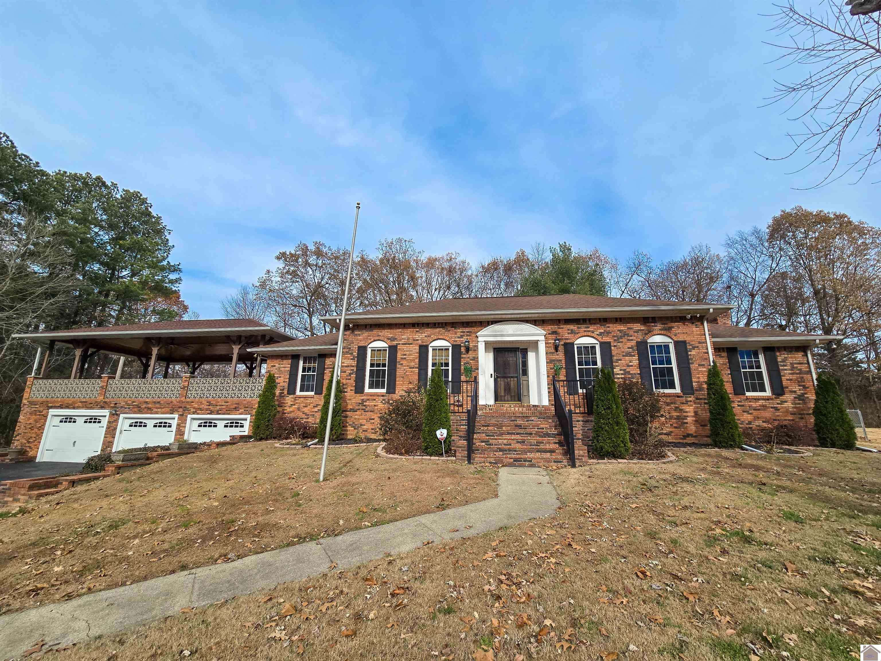 Paducah, KY 42001,145 Brenna Dr