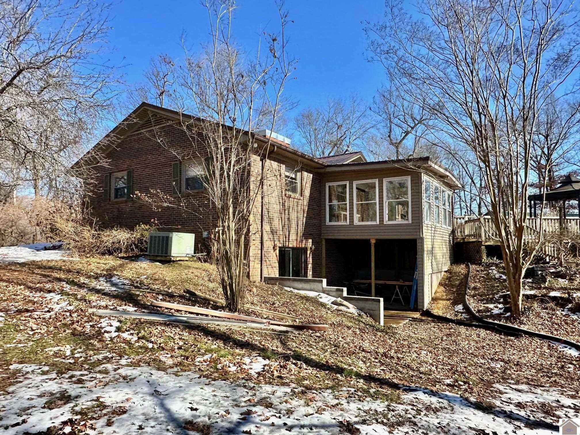 Mayfield, KY 42066,1439 State Route 1748 W