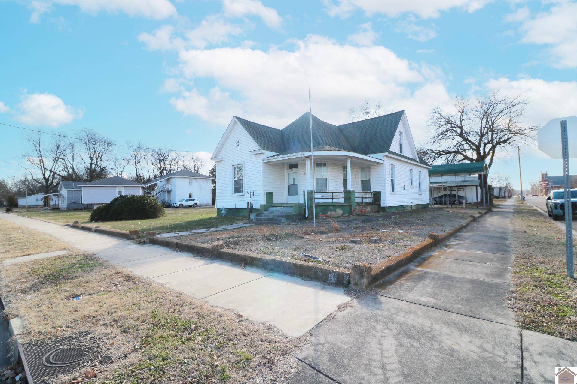 Paducah, KY 42003,701 South 4th Street